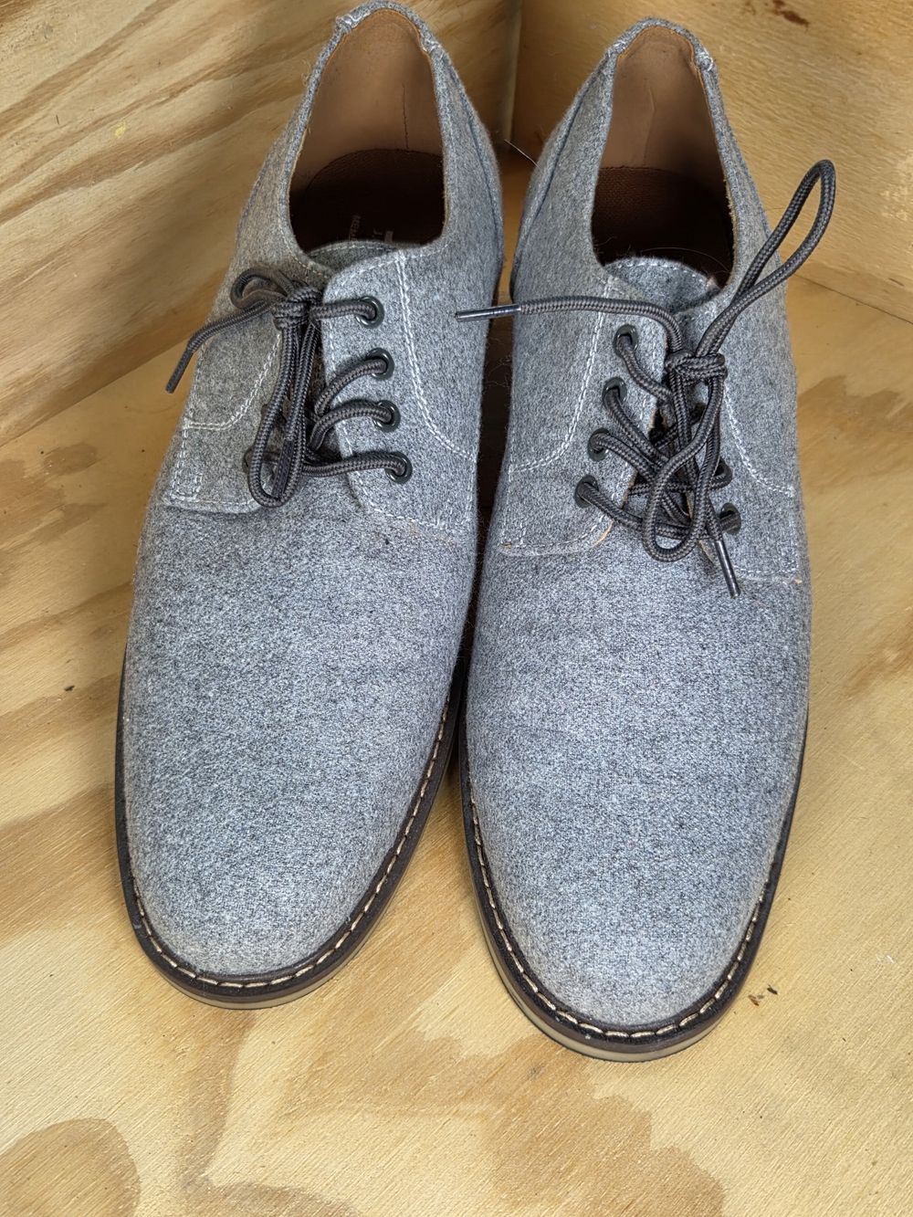 jf j.ferrar Gray Wool Derby Shoes - Classic Lace-Up